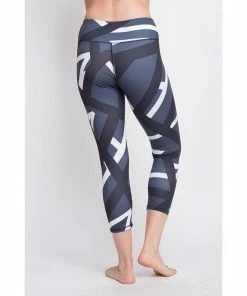 BrookeTaylorsYoga Kristen Capri