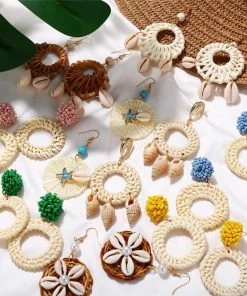 17KM Official Store Shell Multicolor Beaded Drop Earrings In Many Colors